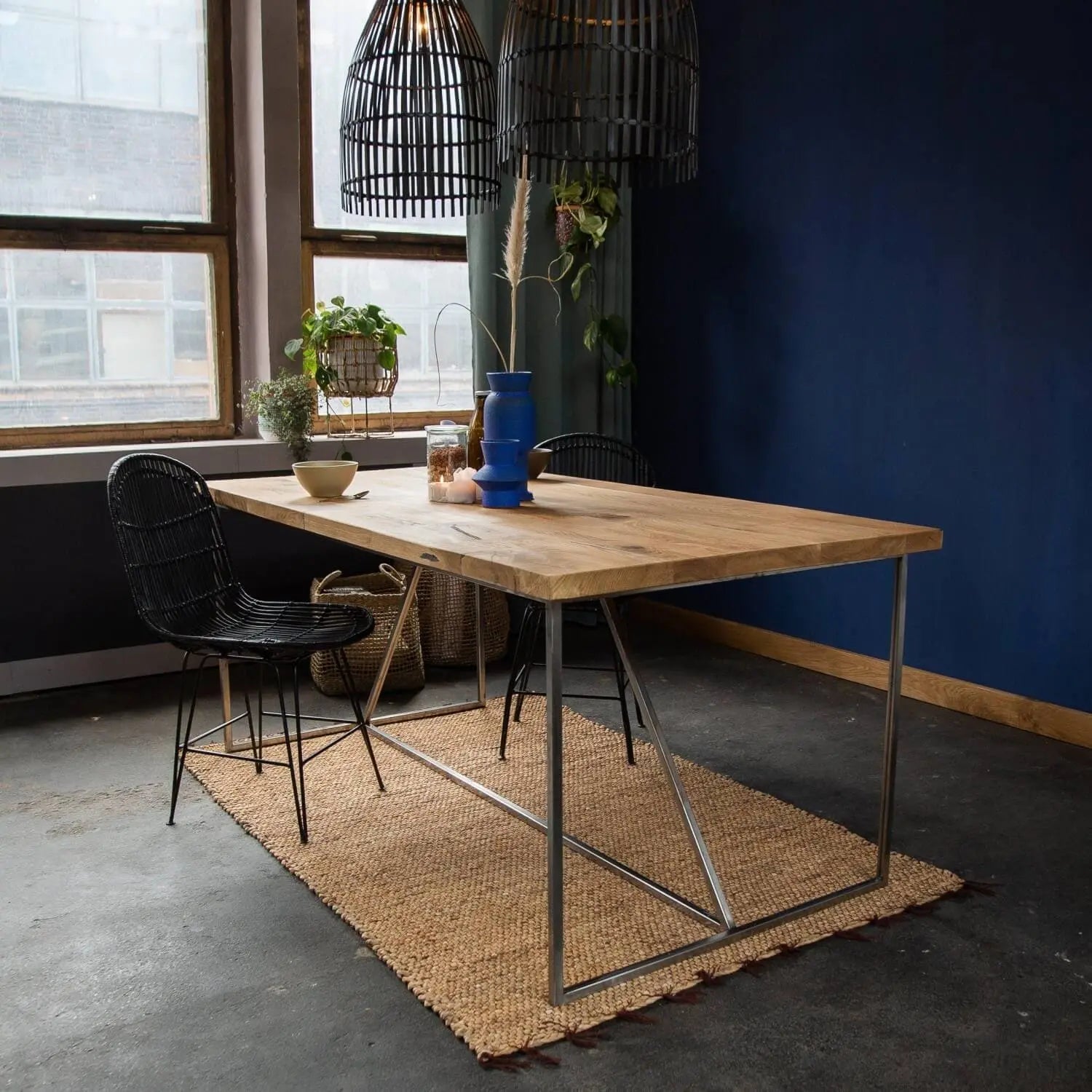 Designertisch Eiche in Szene gesetzt