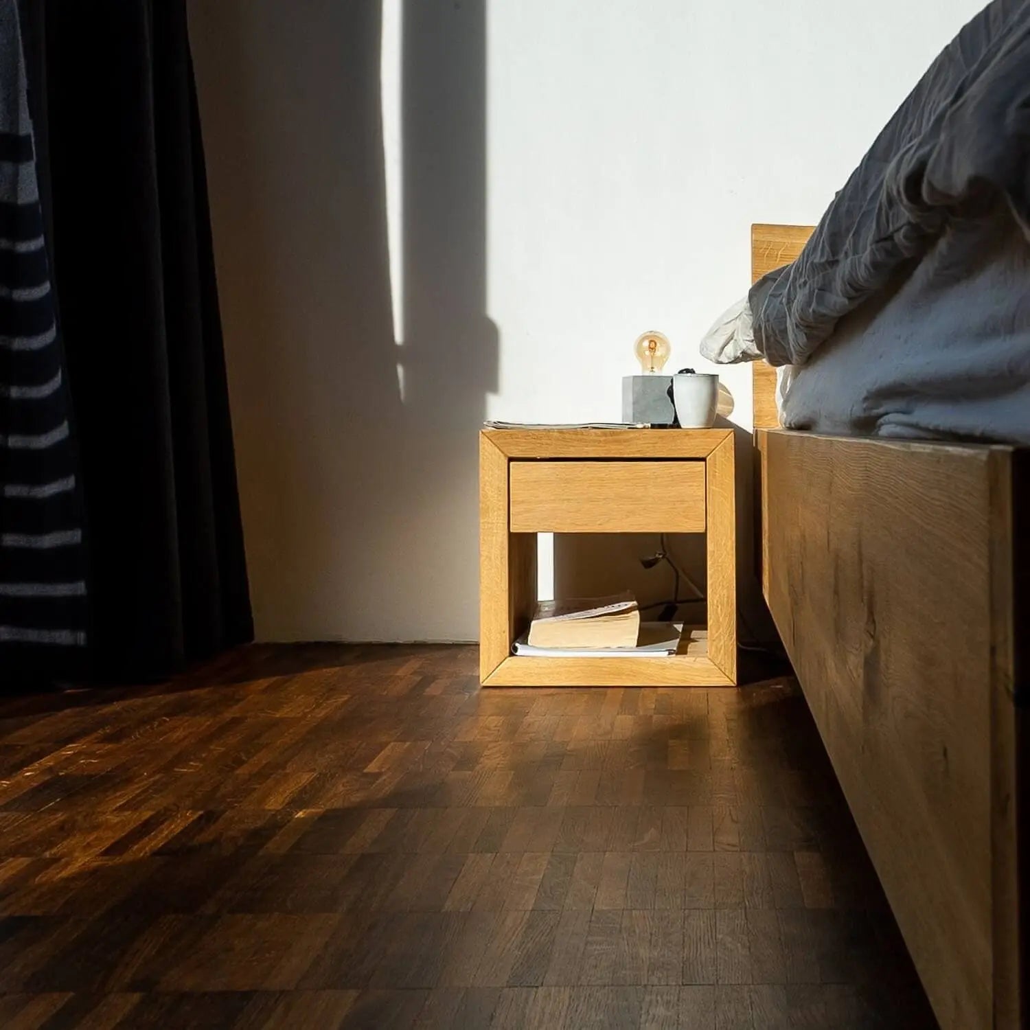 Nachttisch Eiche in der Wohnung eines Bekannten