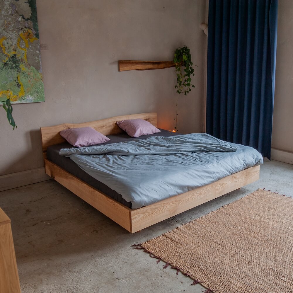 Massivholzbett NIMA Schwebebett aus 30mm Esche