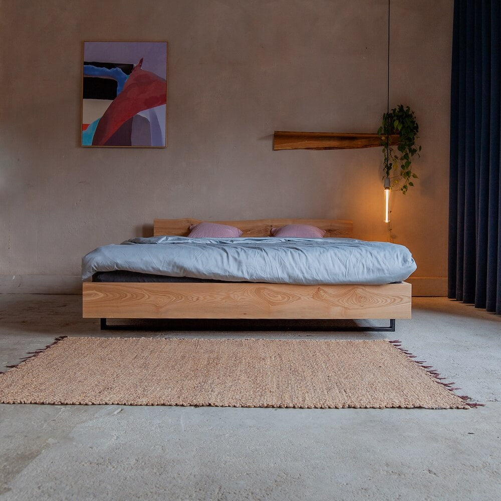 Massivholzbett MONA Schwebebett mit Metallkufen aus 30mm Esche