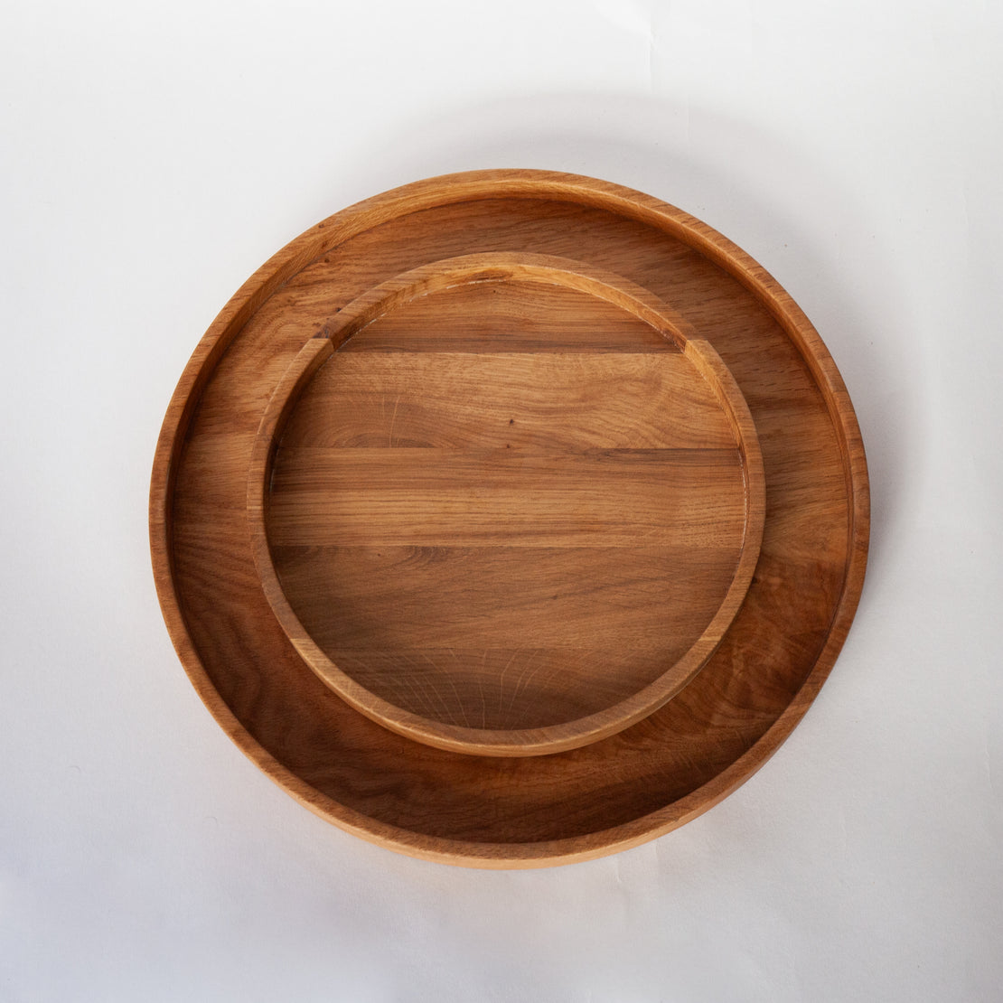 Rundes Deko-Tablett aus massiver Eiche
