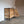 Kommode aus Eiche mit Stahlrahmen, moderne Design-Kommode mit Schubladen für Schlafzimmer.