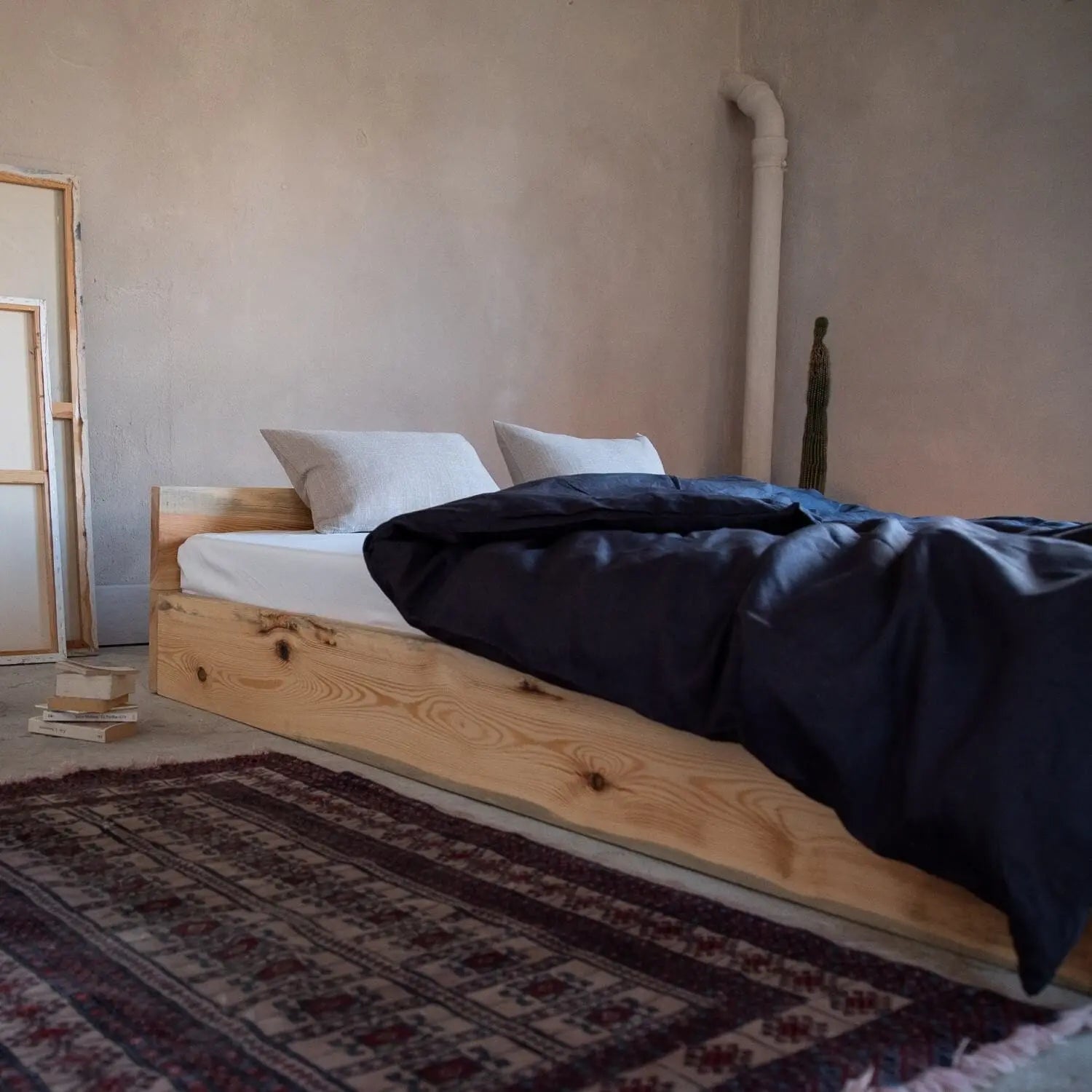 Holzbett massiv Kiefer mit Decke etc.