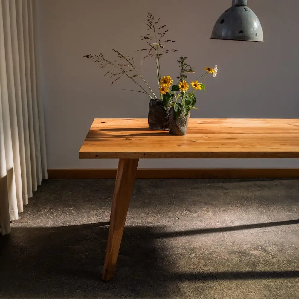 Eichenholztisch  "Konisch" - Image #4